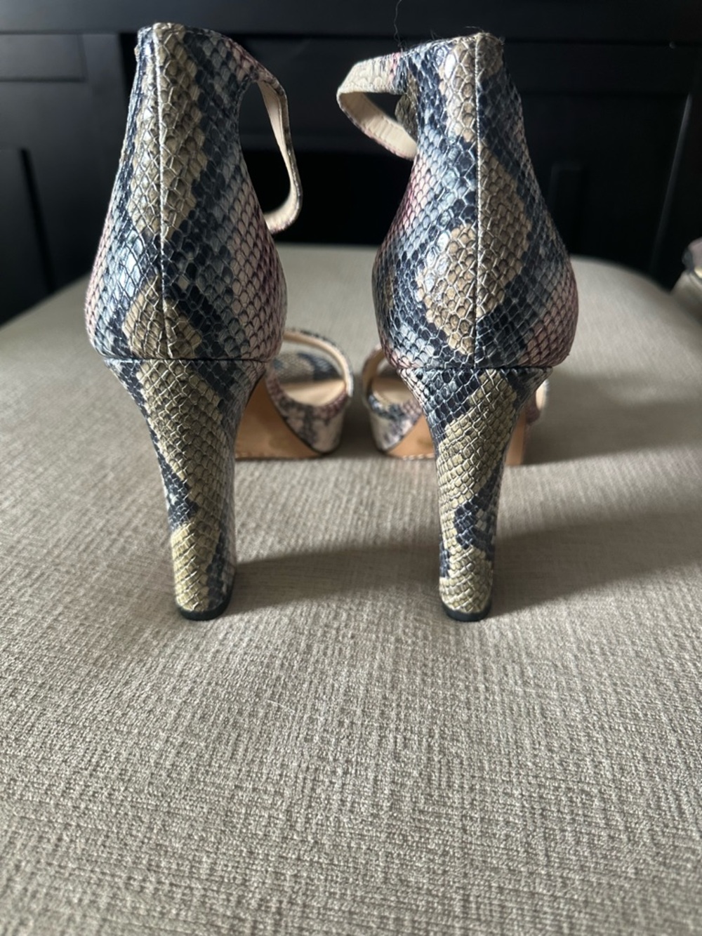Vince Camuto Sathina Heels - Picture 4 of 5